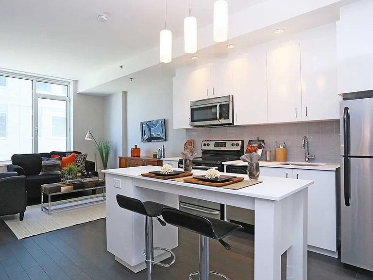 315 McRae Ave — Photo 1