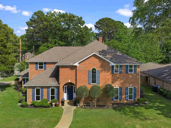 1300 Enchanted Ln, Longview, TX 75604