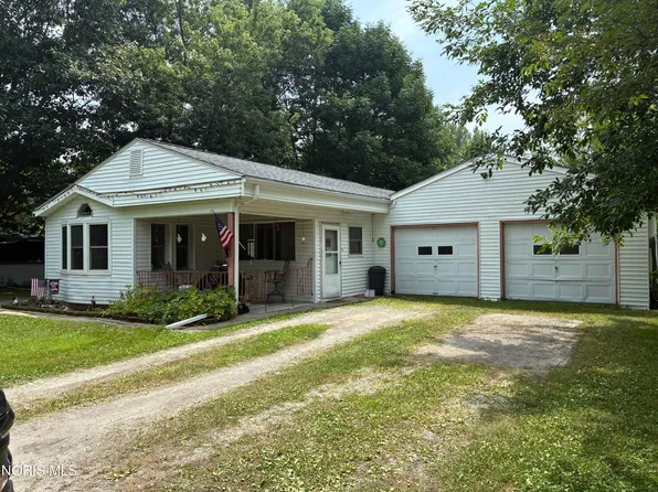 5440 W Fremont Rd, Pt Clinton, OH 43452