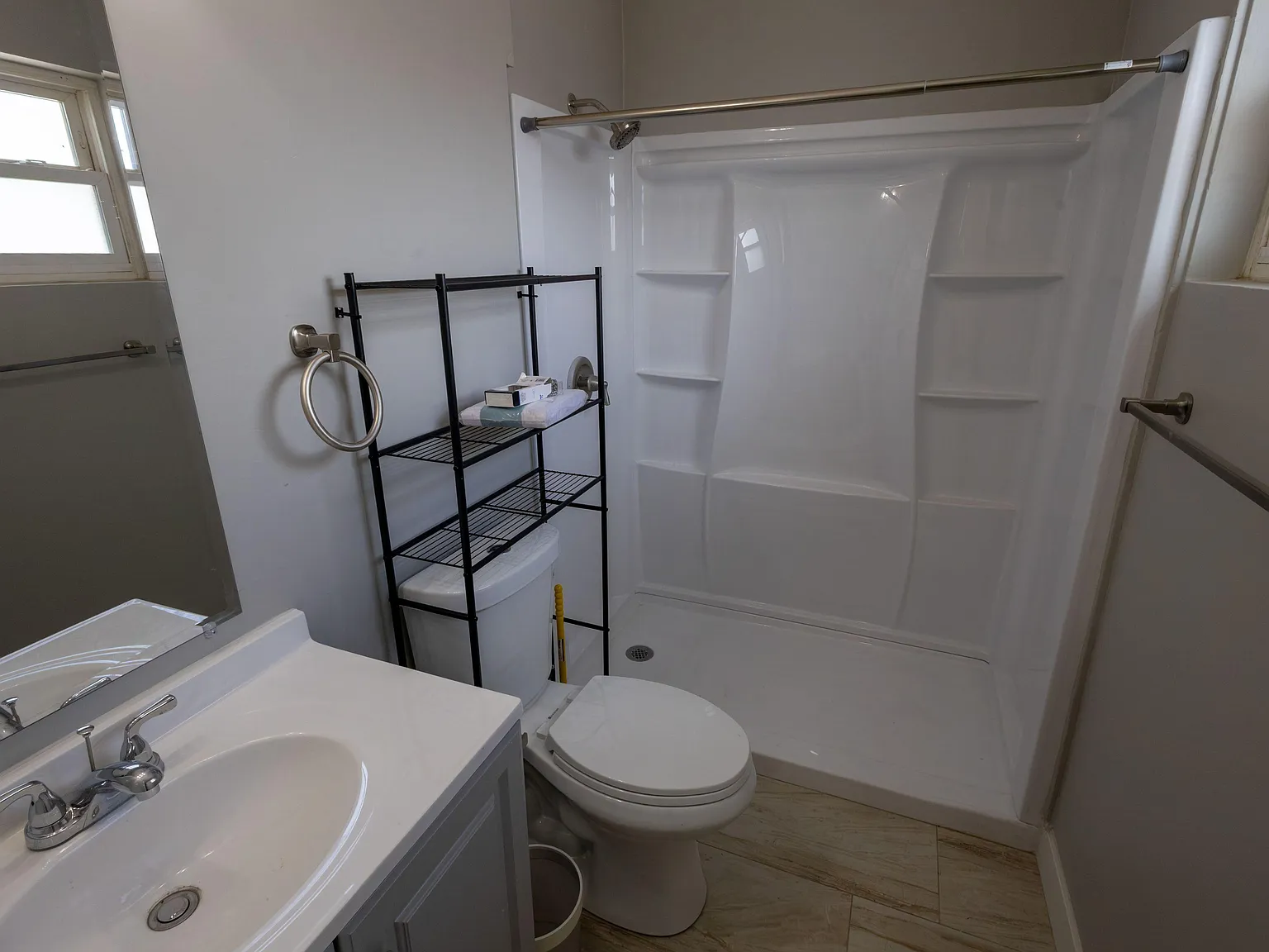 4 bed, 3.0 bath, 1600 sqft, $1,269 — Photo 4