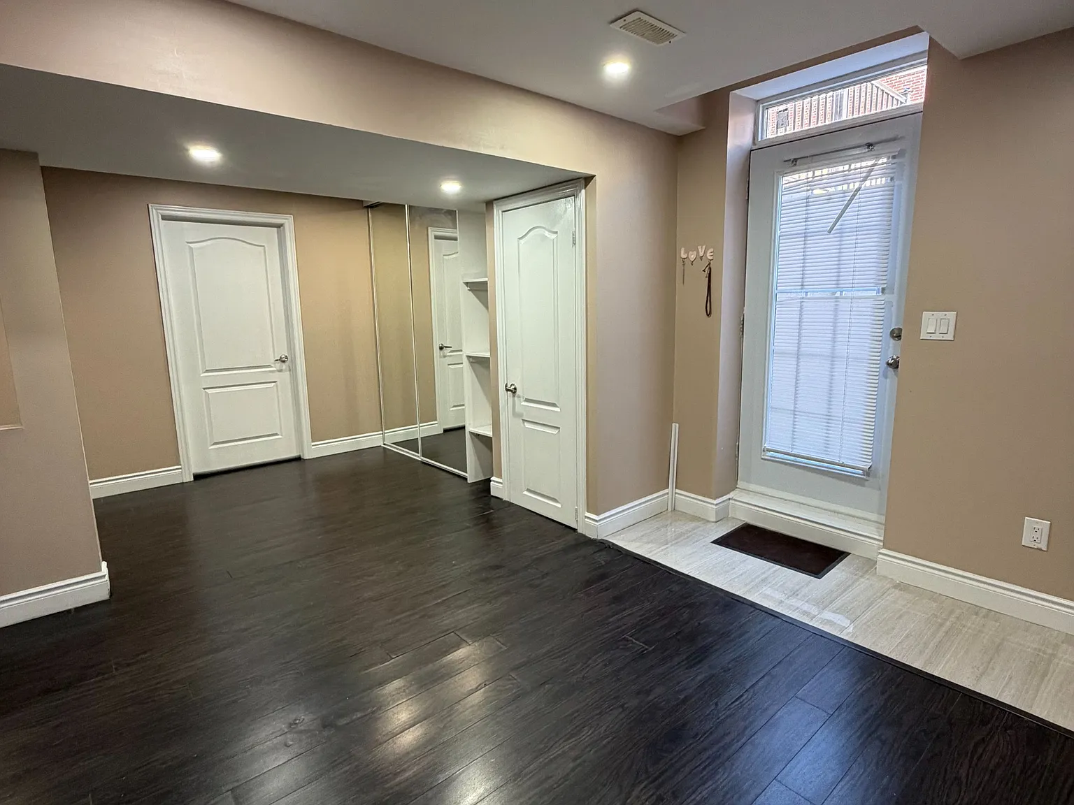 2 bed, $1,800 — Photo 4