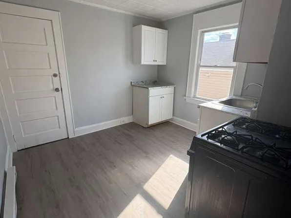 9 Kenmore Ave Floor 3, Newark, NJ 07106