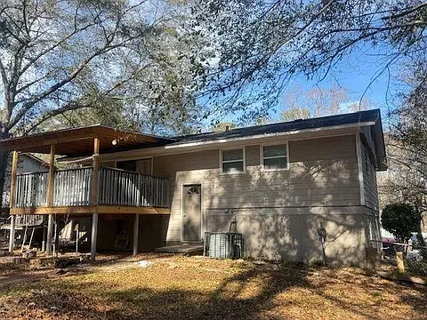 1015 Martha Dr — Photo 7