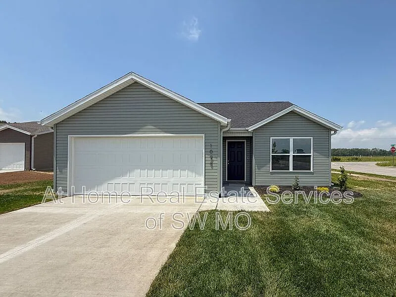 1098 Amherst Cir