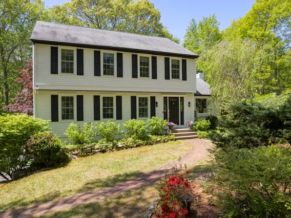 4 Sheffield Lane, Madison, CT 06443