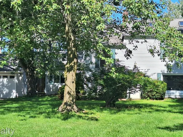 44050 Stassen Ave, Novi, MI 48375