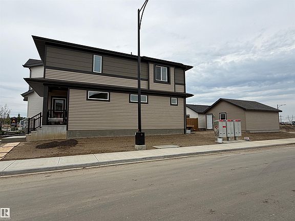 2nd image of 330 Edgemont Dr NW