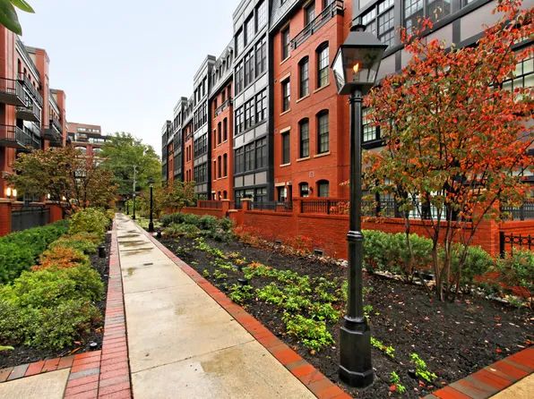 1610 N Queen St #247, Arlington, VA 22209