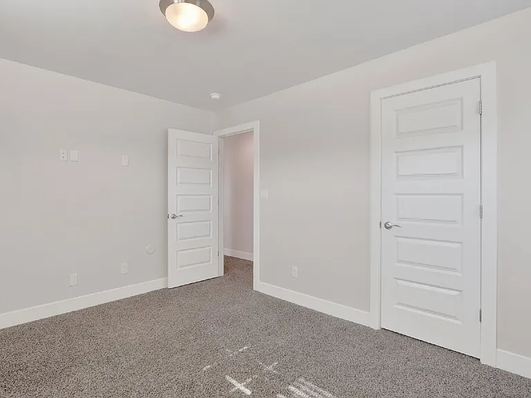 2233 Sandstone Pl — Photo 32