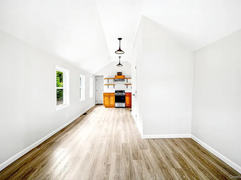 27 Walnut Ave #2 — Photo 7