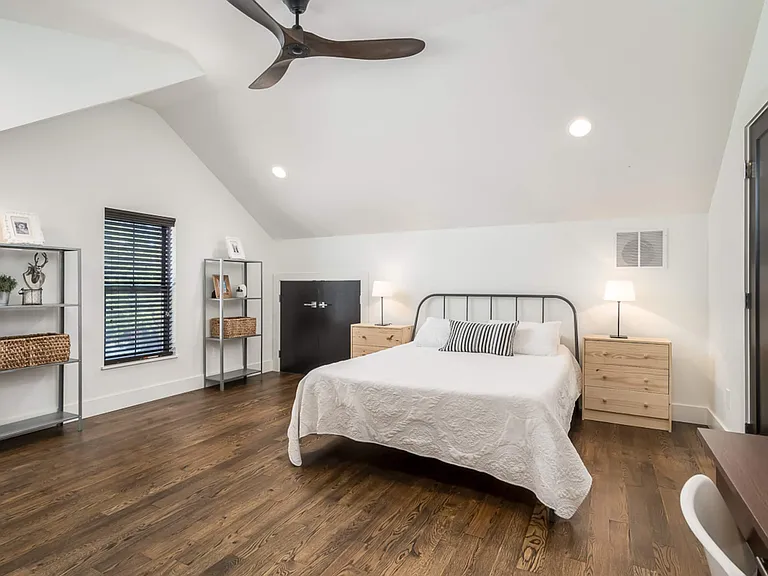 1096 Beacon Aly — Photo 5