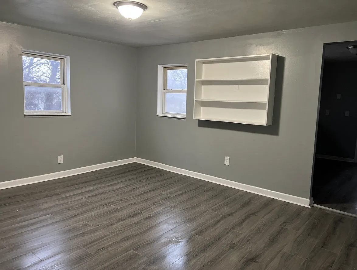 3 bed, 1200 sqft, $1,600 — Photo 3