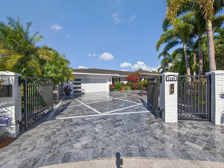 3109 NE 42nd Ct — Photo 85