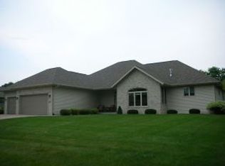 4341 Bellhaven Ln, Oshkosh, WI 54904