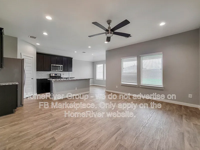 Building Photo - 8122 Hush Heights Dr