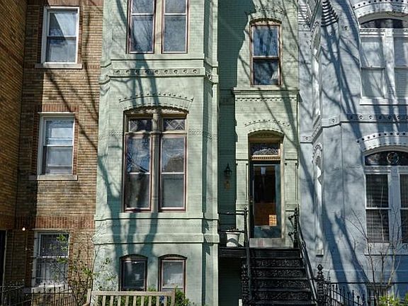 311 3rd St SE