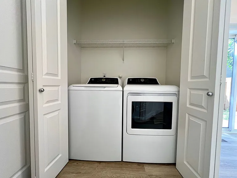 16733 NE Halsey St — Photo 8