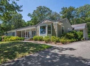 745 Ridge Road Ter, Kinnelon, NJ 07405
