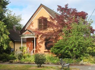 3671 Ashworth Ave N, Seattle, WA 98103