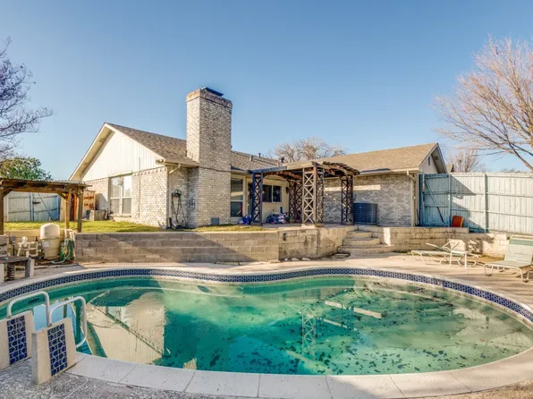 3433 Flagstone Dr, Garland, TX 75044