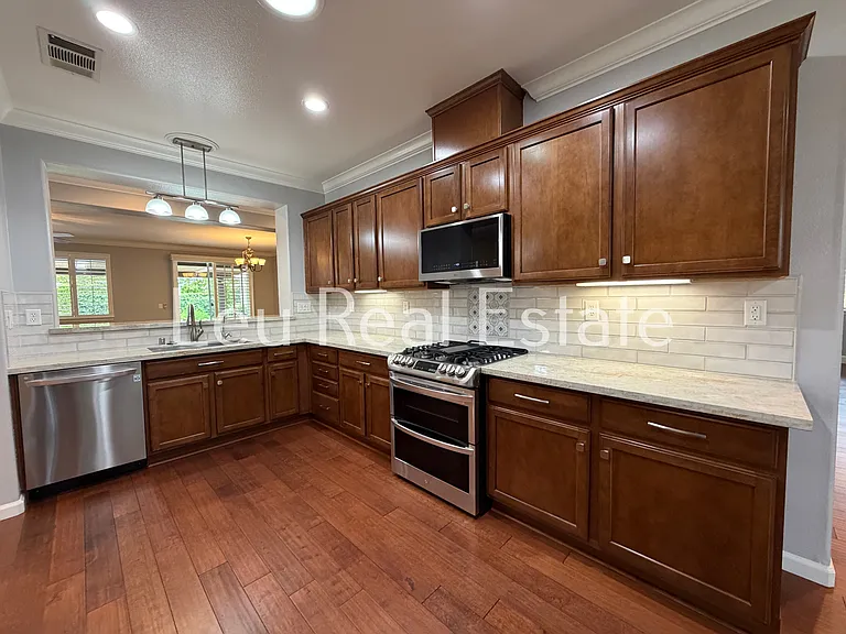 7424 Foxburgh Ct — Photo 4