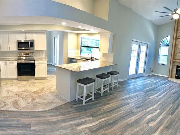 5th image of 14143 Pimberton Dr