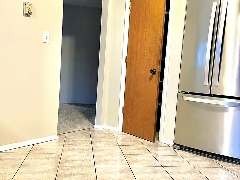 601 Hanover Ct #Z1 — Photo 5