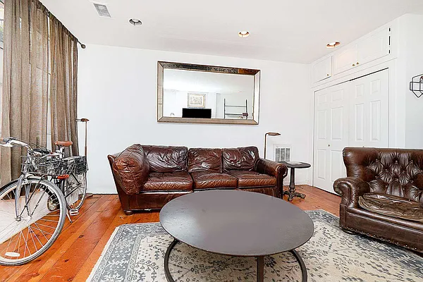 Rented by Keller Williams NYC | media 13