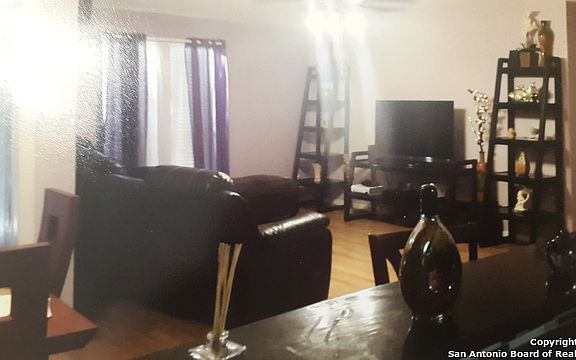 4th image of 547 Stutts Dr