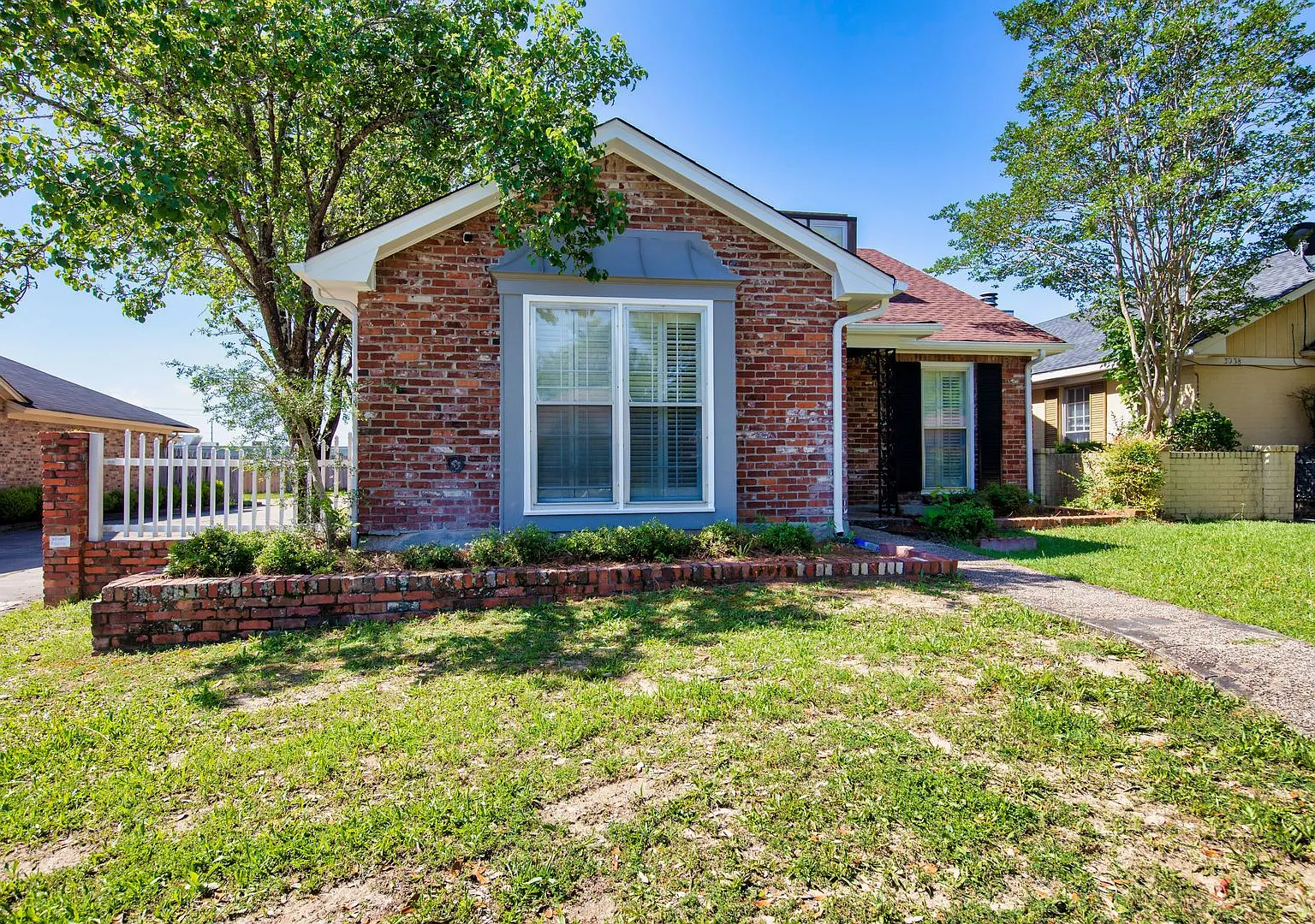 3 bed, 2.0 bath, 2278 sqft, $1,450 — Photo 4