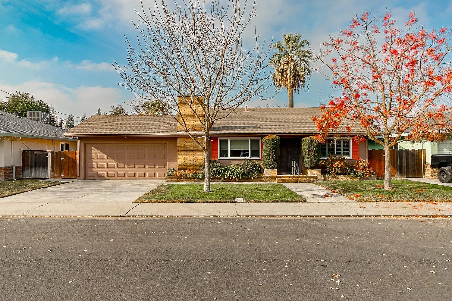 1613 Springwood Dr photo 1