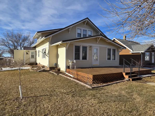 393 Marsh St, Gettysburg, SD 57450