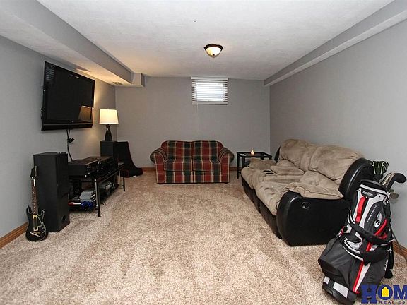 3rd image of 745 F St