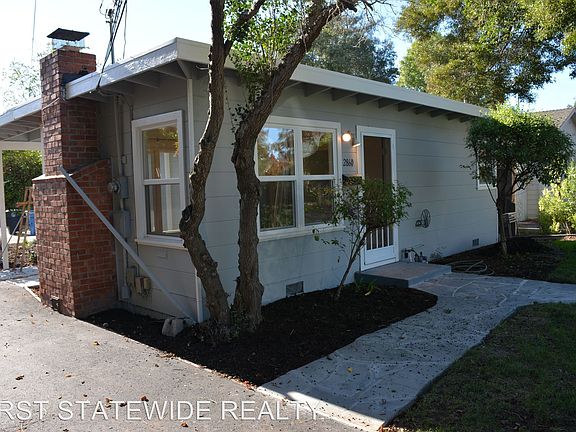 2nd image of 2860 Cowper St