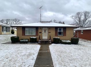 1809 Clement St, Crest Hill, IL 60403