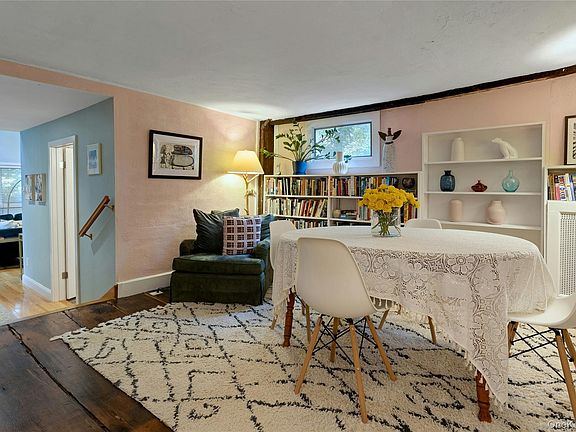 4th image of 43 Mark Mead Road
