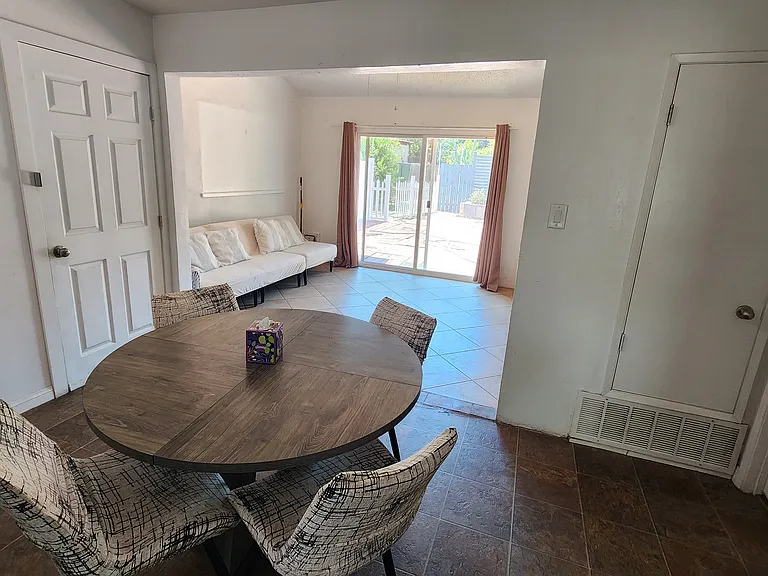 10039 Keller Ave — Photo 5