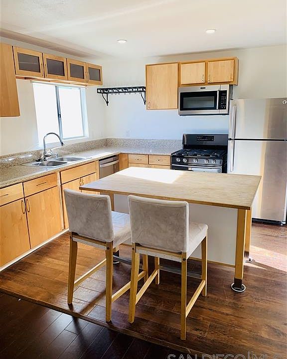 2nd image of 8220-22 Lemon Grove Way