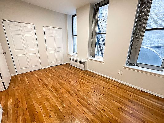 4th image of 953 Amsterdam Ave #1A