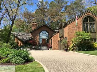 2044 Woodfield Rd, Okemos, MI 48864