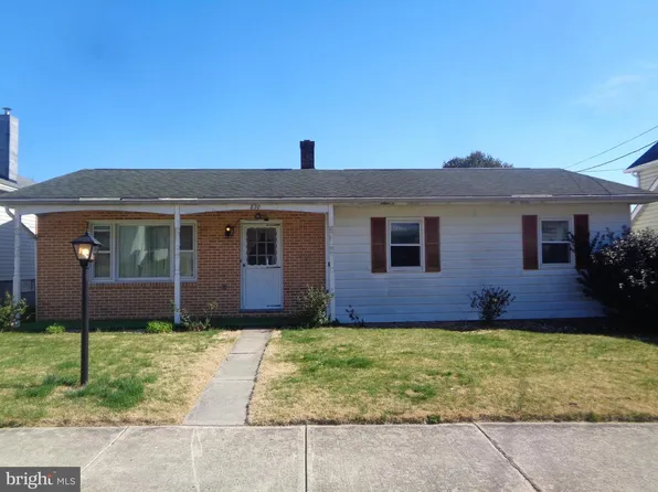 820 W 5th St, Lewistown, PA 17044