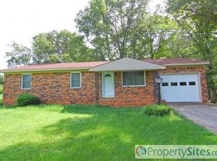 135 Meadow Grove Ln, Florence, AL 35633