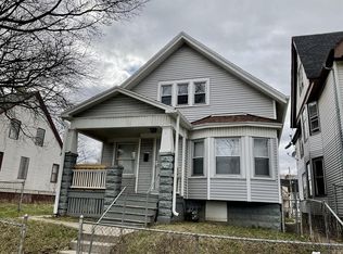 2937 N 12th St, Milwaukee, WI 53206