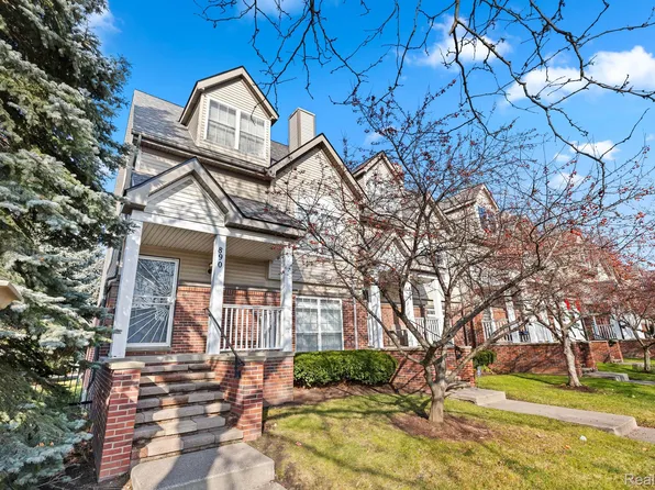 890 Lothrop Rd, Detroit, MI 48202