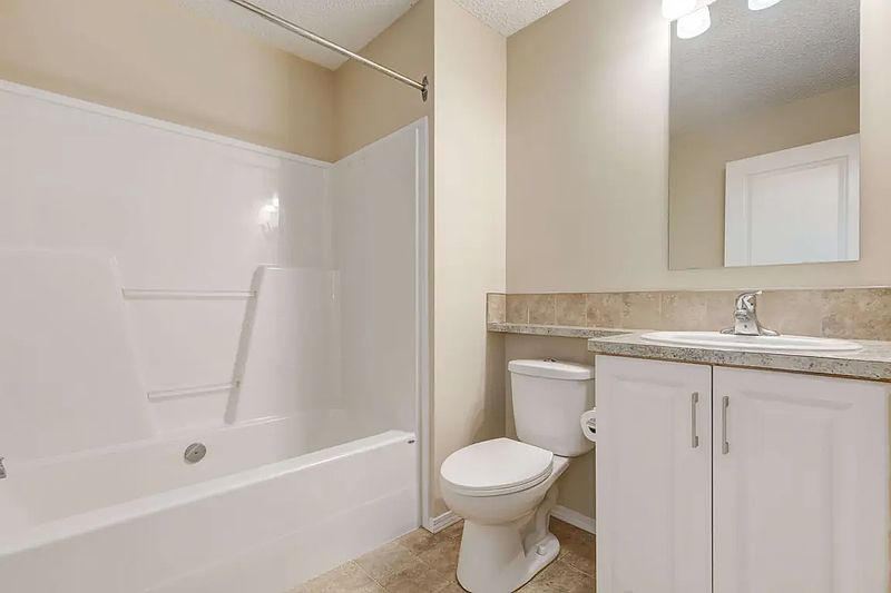 Edmonton Apartment for rent - 2 Bedrooms — photo 16
