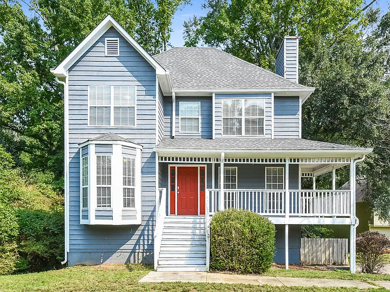2580 Candler Way SW — Photo 1