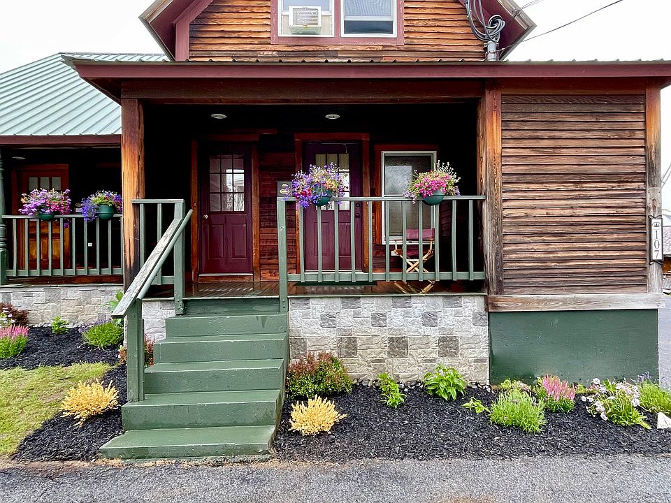1st image of 107 Franklin St #B