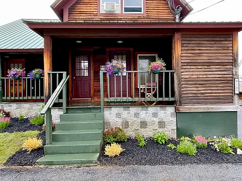 107 Franklin St #B Photo 1