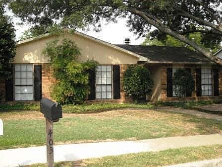 2nd image of 403 N Allen Heights Dr