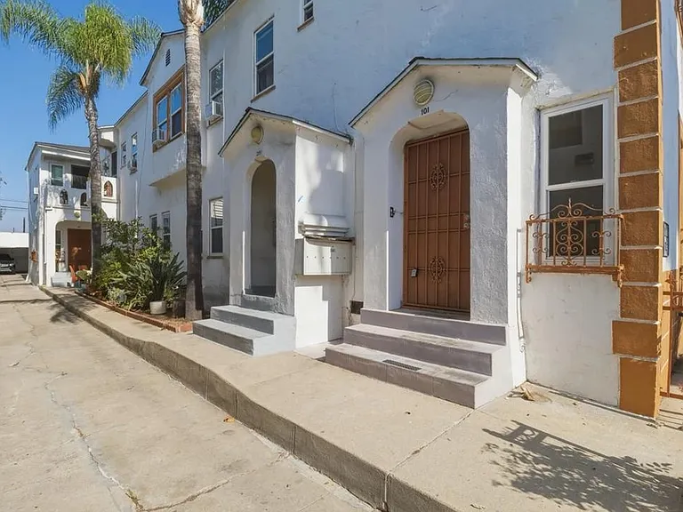 1167 N Kingsley Dr #101 — Photo 32